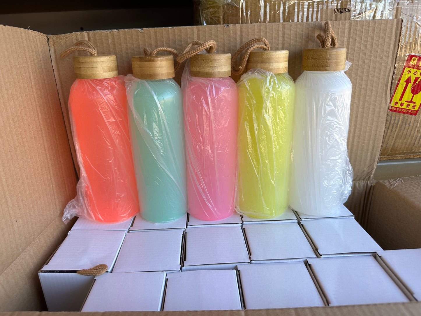 Glass 20 oz Water Bottles